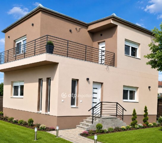 Eladó családi ház, Mezőtúron 53 M Ft, 4 szobás