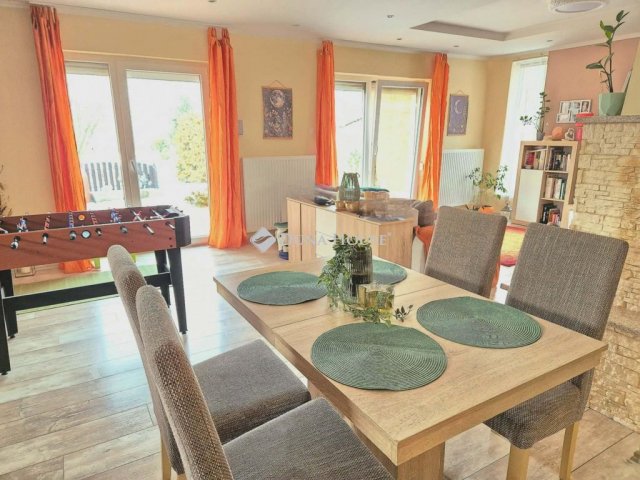 Eladó családi ház, Kapuváron 121 M Ft, 5 szobás