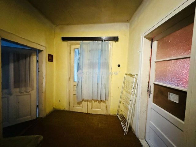 Eladó családi ház, Szakályon 8.9 M Ft, 4 szobás