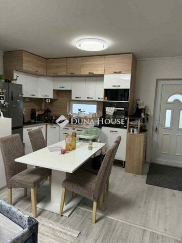 Eladó családi ház, Bucsán 23 M Ft, 3 szobás