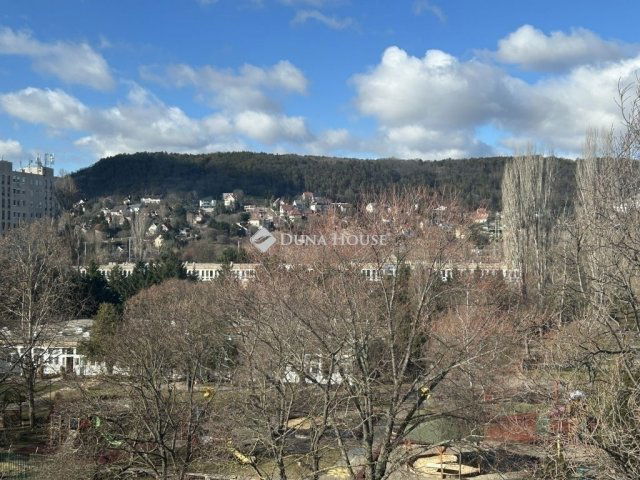 Eladó panellakás, Budapesten, III. kerületben 89.9 M Ft, 3 szobás