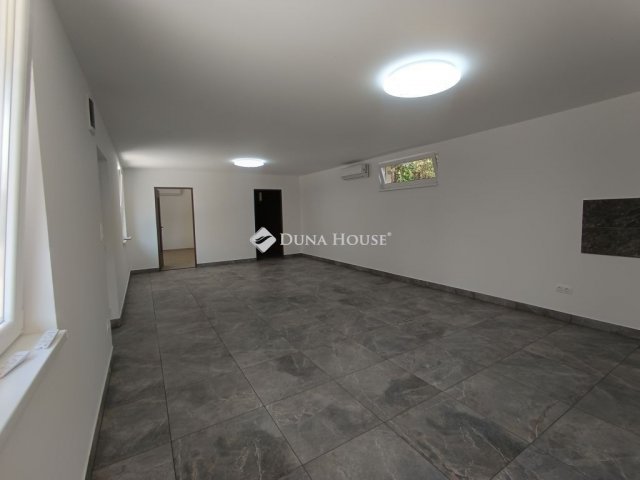 Eladó családi ház, Nagykátán 58 M Ft, 3 szobás