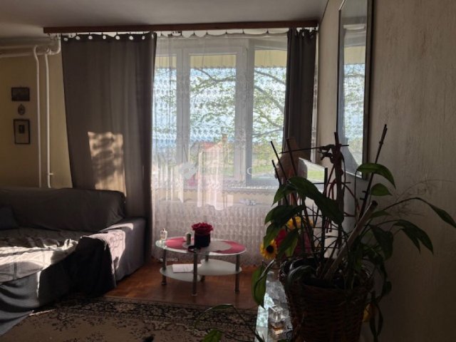 Eladó téglalakás, Esztergomban, Béke téren 49.9 M Ft, 3 szobás