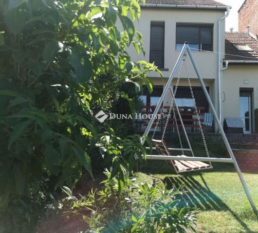 Eladó sorház, Sátoraljaújhelyen 42.99 M Ft, 4 szobás