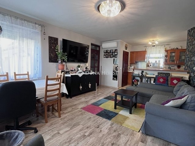 Eladó családi ház, Lajosmizsén 69.9 M Ft, 5 szobás