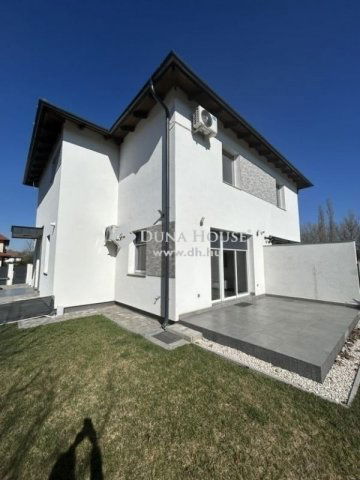 Eladó ikerház, Budapesten, XVII. kerületben 199.9 M Ft, 5 szobás