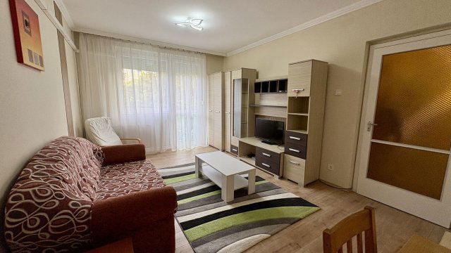 Kiadó panellakás, albérlet, Debrecenben 200 E Ft / hó, 2 szobás