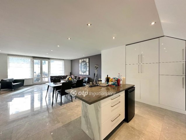 Eladó téglalakás, Budapesten, V. kerületben 224.99 M Ft