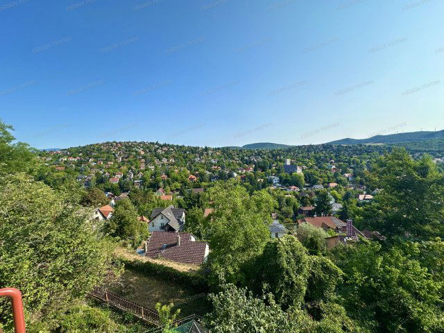 Eladó családi ház, Budapesten, II. kerületben 140 M Ft, 4 szobás