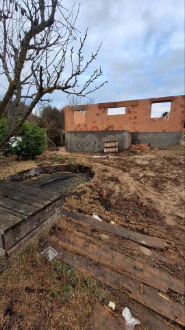 Eladó ikerház, Gödöllőn 140 M Ft, 5 szobás