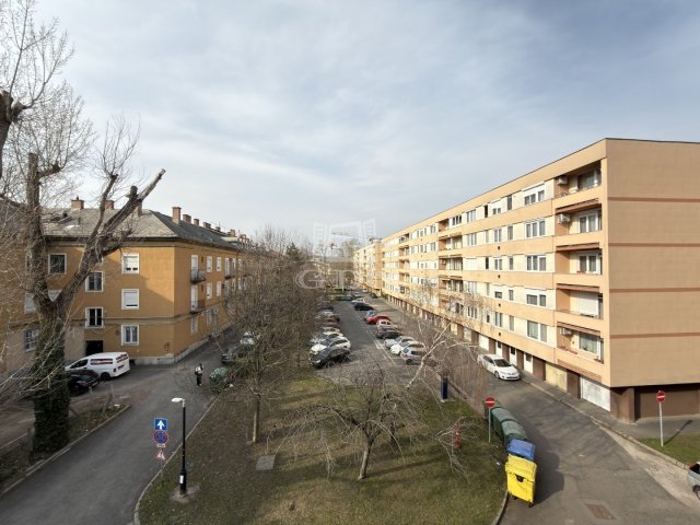 Kiadó téglalakás, albérlet, Székesfehérvárott 165 E Ft / hó