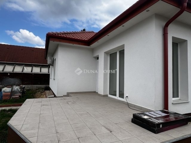 Eladó ikerház, Bagon 88.9 M Ft, 3 szobás / költözzbe.hu