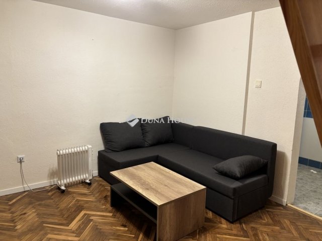 Kiadó téglalakás, albérlet, Budapesten, VI. kerületben