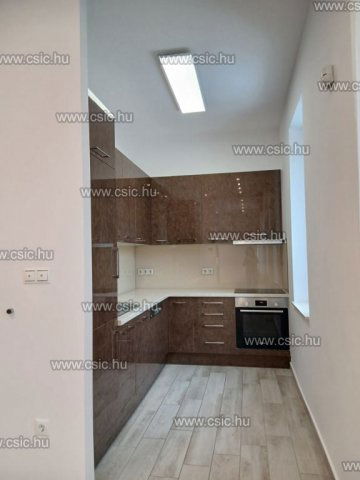 Eladó ikerház, Dunakeszin 148.9 M Ft, 3 szobás