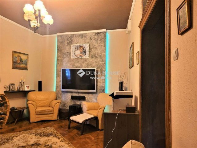 Eladó családi ház, Szigetszentmiklóson 149 M Ft, 5 szobás