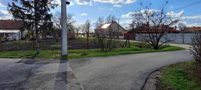 Eladó telek, Kiszomboron 8 M Ft / költözzbe.hu