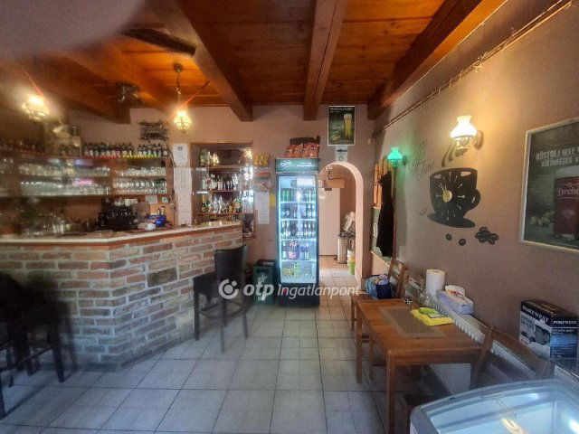 Eladó családi ház, Kisorosziban 74.9 M Ft, 3 szobás