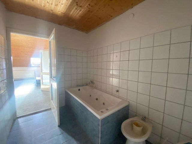 Eladó családi ház, Zalaszentgróton 25.9 M Ft, 4 szobás