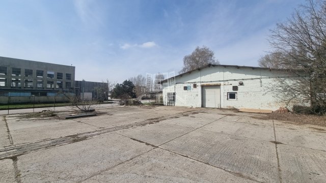 Kiadó ipari ingatlan, Székesfehérvárott 557 E Ft / hó