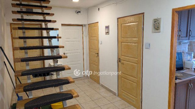 Eladó ikerház, Gödön 114.5 M Ft, 4+2 szobás