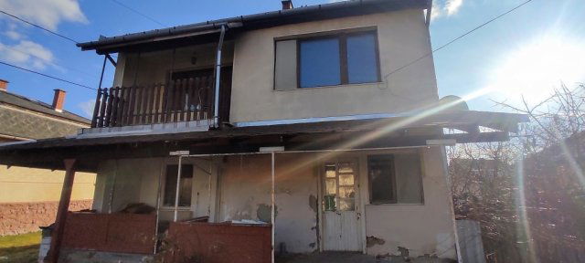 Eladó családi ház, Karancsságon 14 M Ft, 6+1 szobás