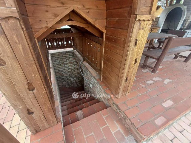 Eladó nyaraló, Dunavarsányban 84 M Ft, 1 szobás