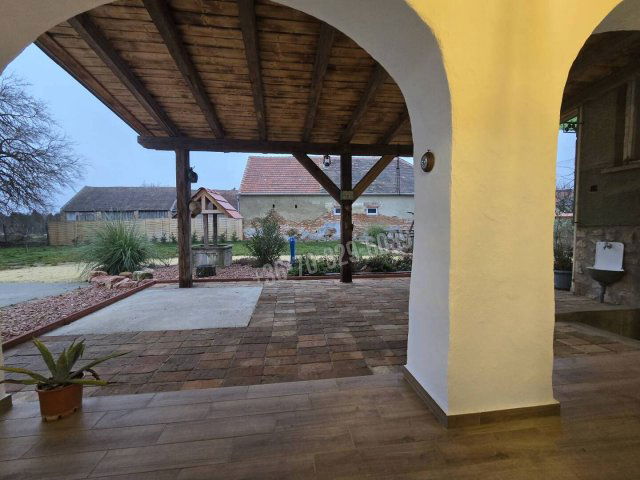 Eladó családi ház, Agyagosszergényben 78 M Ft, 4 szobás