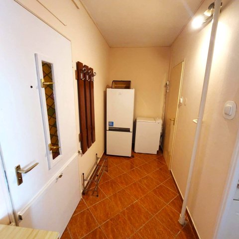 Kiadó téglalakás, albérlet, Miskolcon 90 E Ft / hó, 1+1 szobás