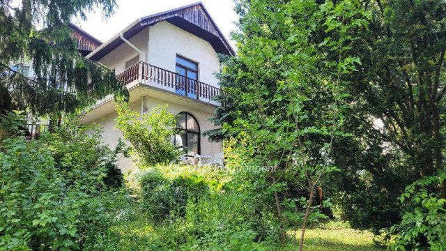 Eladó családi ház, Solymáron 95 M Ft, 5 szobás