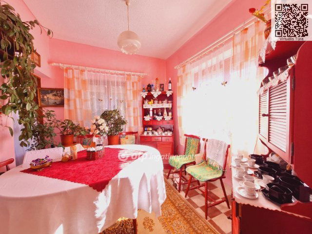 Eladó családi ház, Felcsúton 68 M Ft, 2+1 szobás