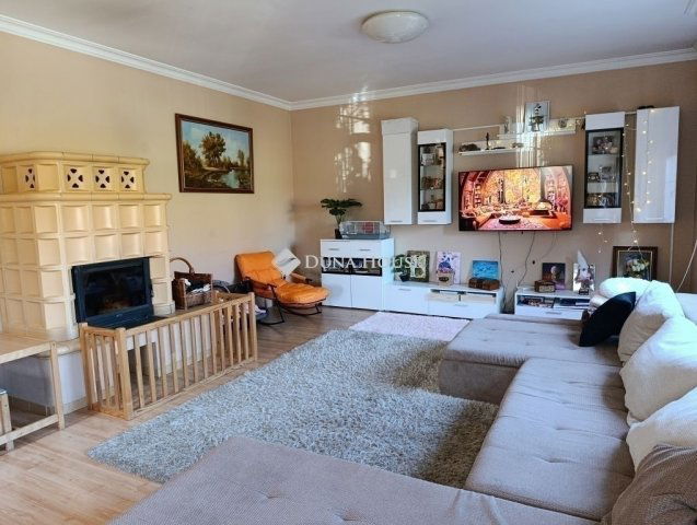 Eladó családi ház, Veresegyházon 145 M Ft, 5 szobás