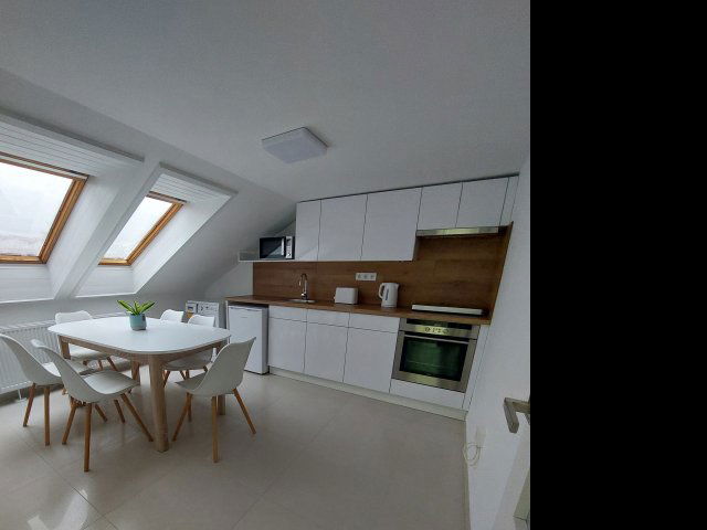 Kiadó téglalakás, albérlet, Debrecenben 350 E Ft / hó, 2 szobás