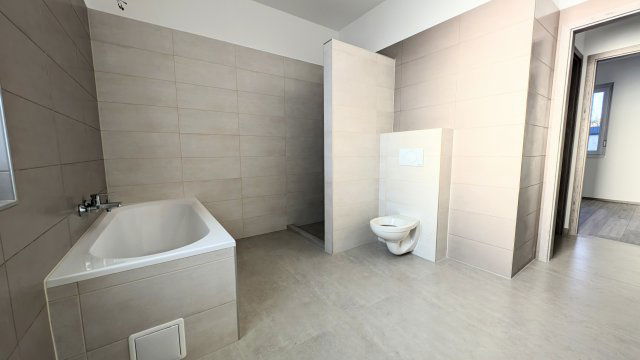 Eladó családi ház, Kecskeméten 53.2 M Ft, 2 szobás