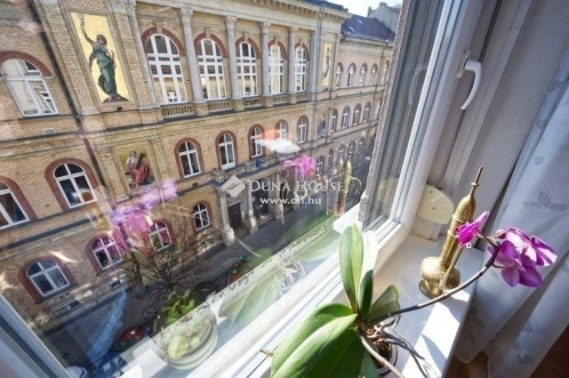 Eladó téglalakás, Budapesten, VII. kerületben 98 M Ft, 3 szobás