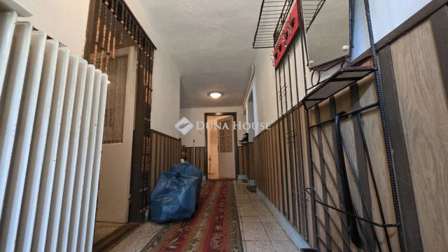 Eladó családi ház, Szombathelyen 41.99 M Ft, 6 szobás