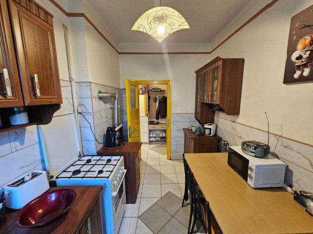 Eladó téglalakás, Kaposváron 43 M Ft, 2 szobás