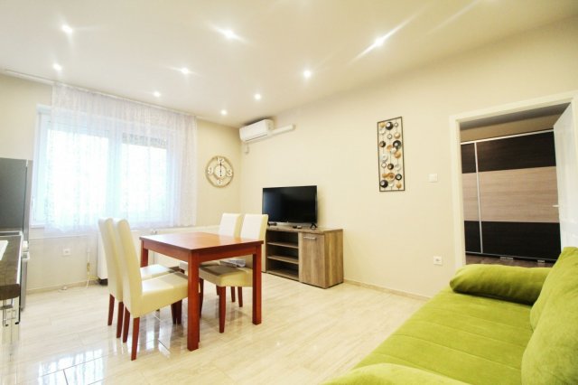 Eladó téglalakás, Debrecenben 68.9 M Ft, 3 szobás