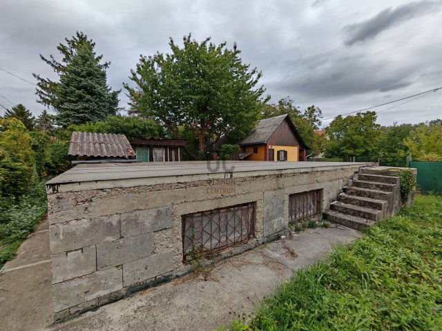 Eladó nyaraló, Ráckevén 24.9 M Ft, 3 szobás
