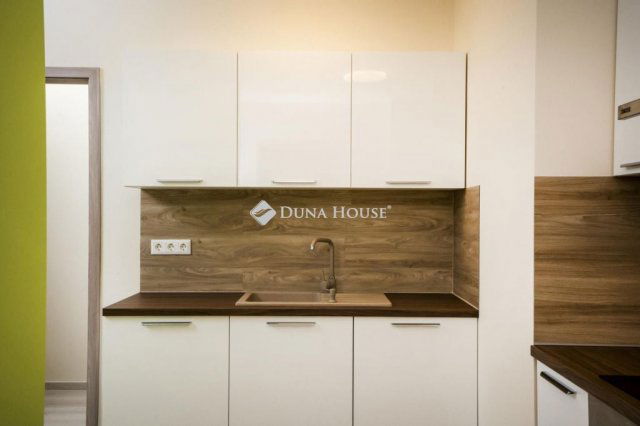 Eladó téglalakás, Budapesten, XIII. kerületben 131.75 M Ft