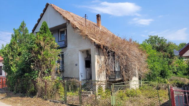 Eladó családi ház, Tabon 19.9 M Ft, 3 szobás