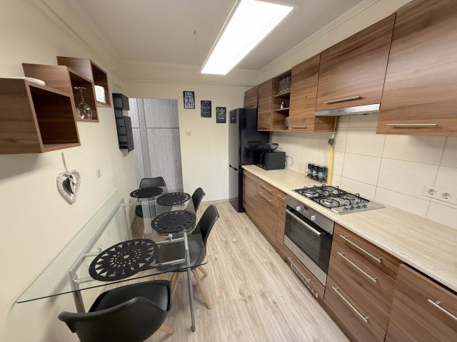 Eladó téglalakás, Siófokon, Bláthy Ottó utcában 79.9 M Ft