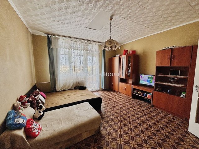 Eladó téglalakás, Tatabányán, Szent György utcában 31 M Ft