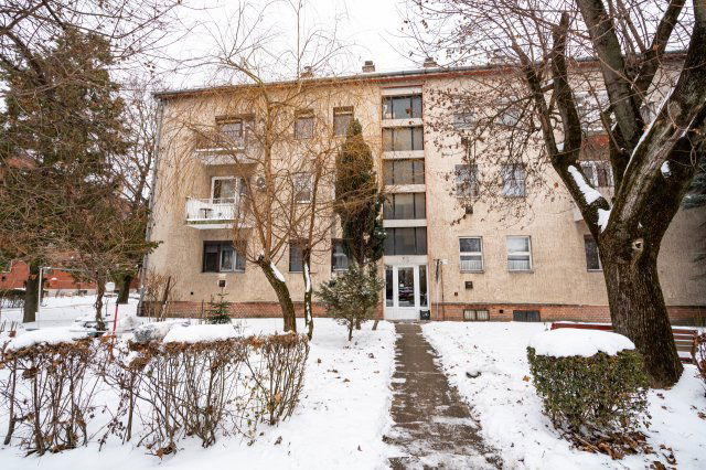 Eladó téglalakás, Szentendrén 67.9 M Ft, 2 szobás