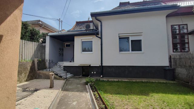 Kiadó ikerház, albérlet, Gödöllőn 220 E Ft / hó, 1 szobás