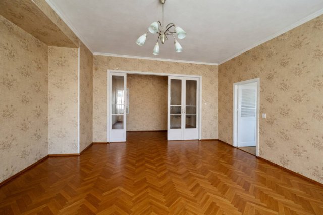 Eladó téglalakás, Székesfehérvárott 79 M Ft, 3+1 szobás