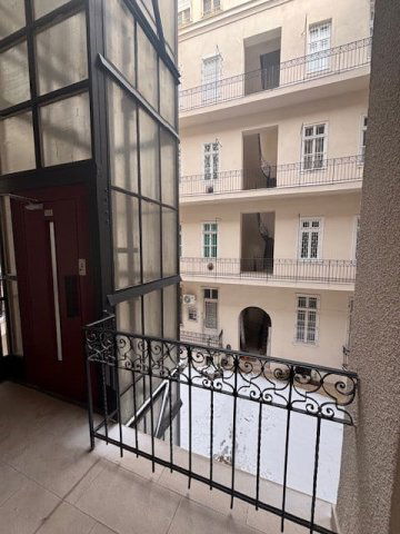 Eladó téglalakás, Budapesten, II. kerületben 174.9 M Ft