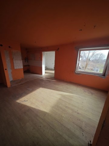 Eladó családi ház, Tiszadadán 7.5 M Ft, 3 szobás