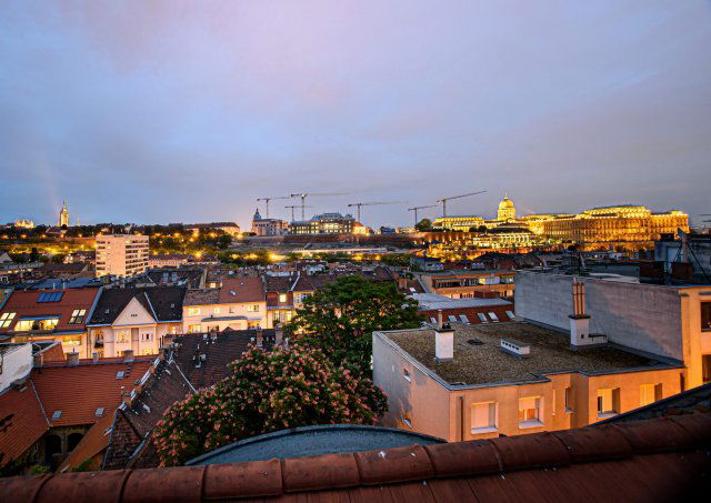 Eladó téglalakás, Budapesten, I. kerületben 219 M Ft, 2 szobás