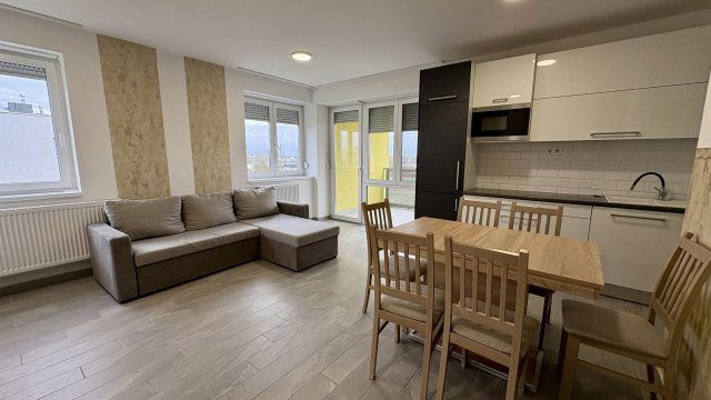 Kiadó téglalakás, albérlet, Debrecenben 450 E Ft / hó, 5 szobás