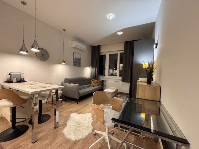 Eladó téglalakás, Budapesten, V. kerületben, Nyáry Pál utcában